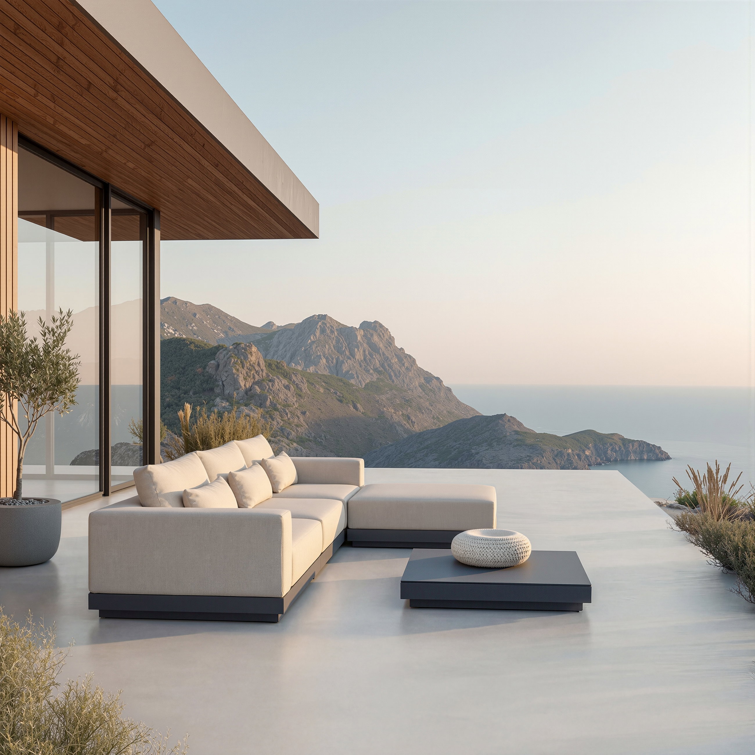 Amado Lounge Compact